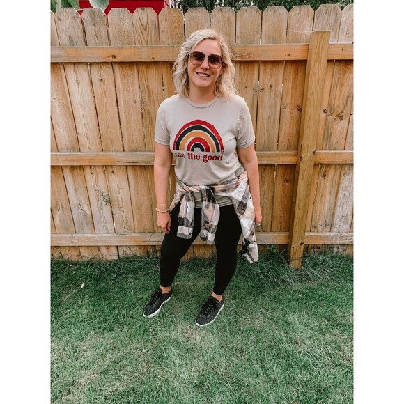 Alley & Rae See the Good boho rainbow tee shirt small - Picture 12 of 12